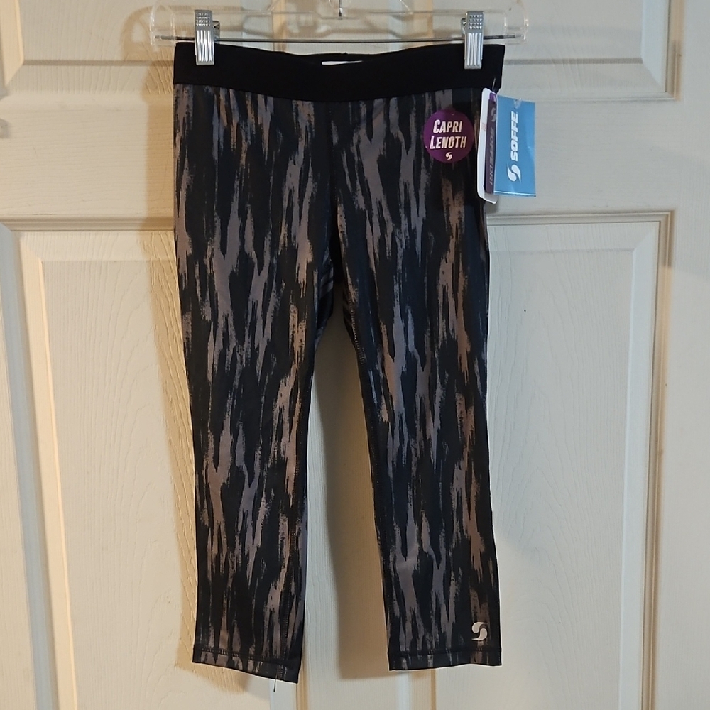 Soffe Juniors' Dri Capris: BLACK/GRAY PRINTED: NEW WITH TAGS: SZ M